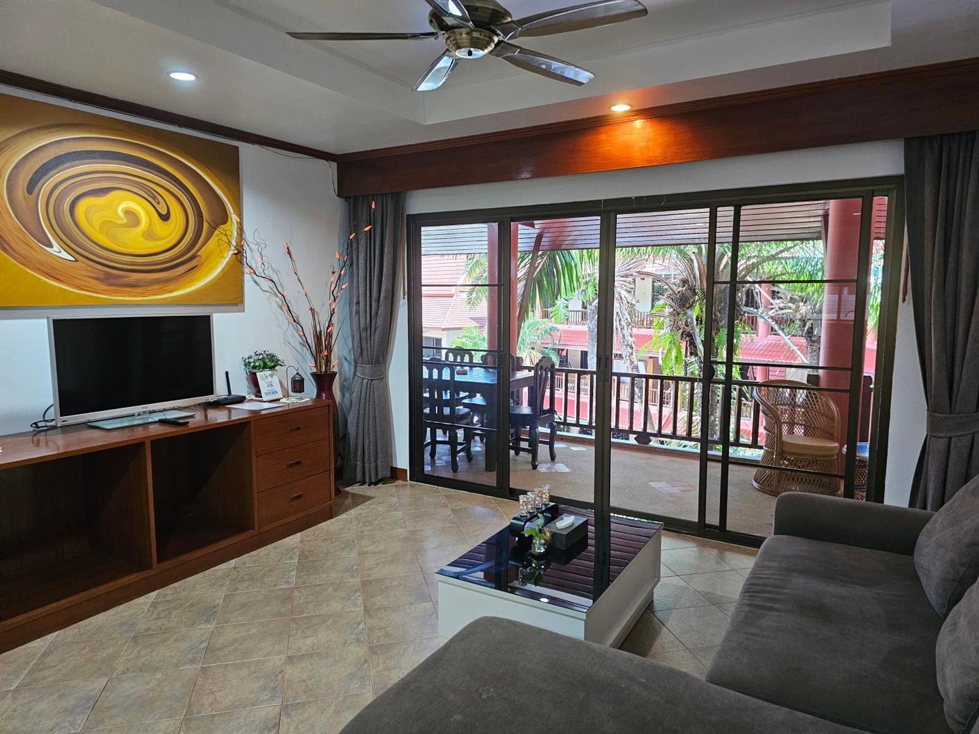 Sai Rougn Apartment Patong Exteriér fotografie
