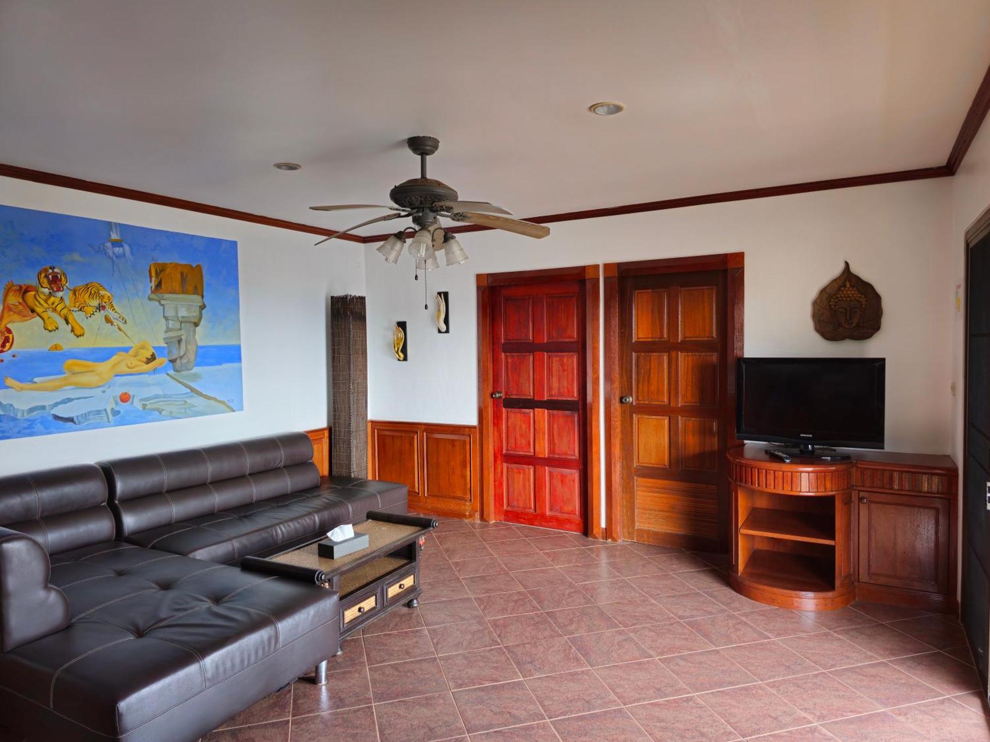 Sai Rougn Apartment Patong Exteriér fotografie